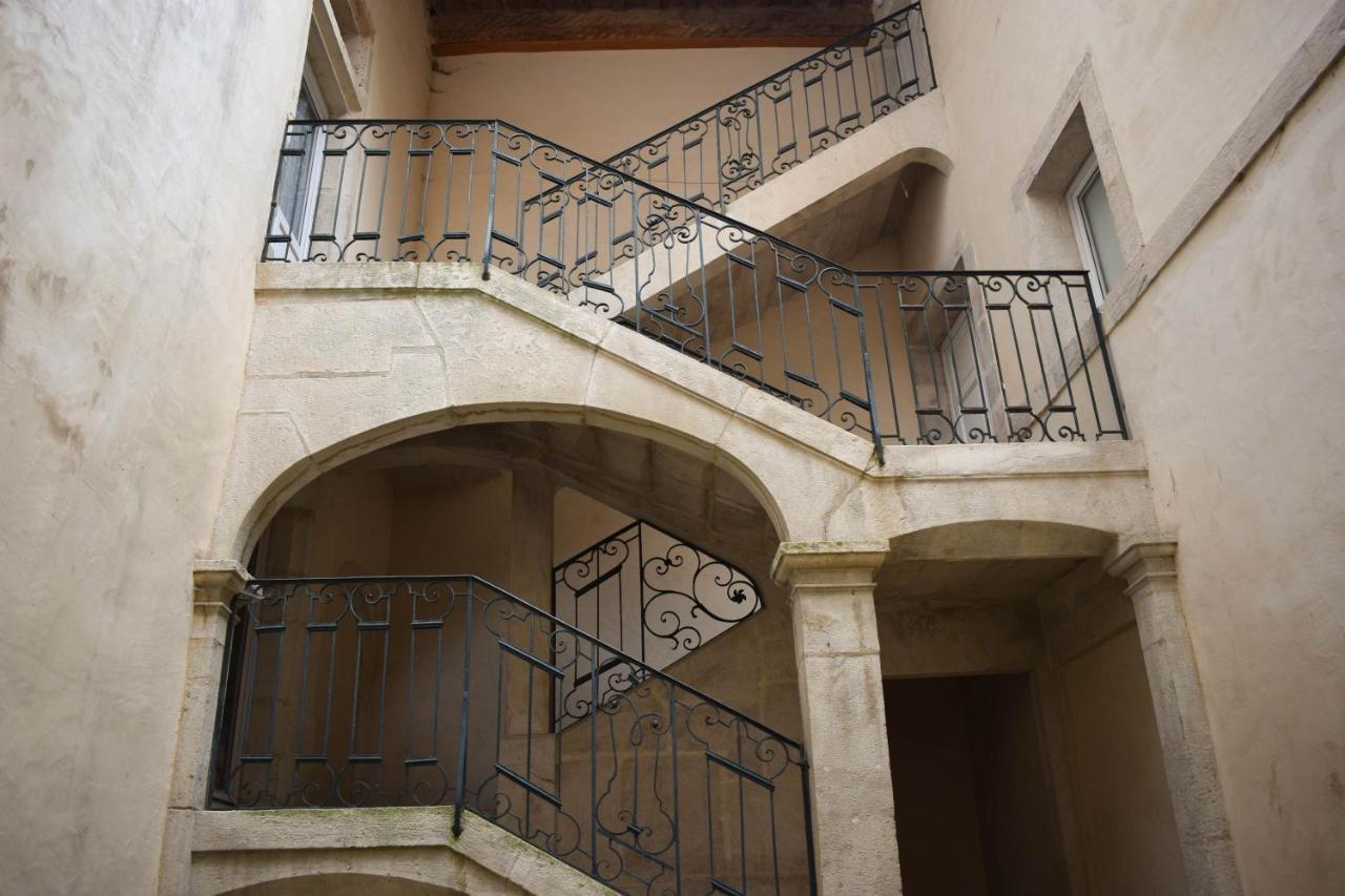 Appartement Classe "La Tour" Dole Exterior photo
